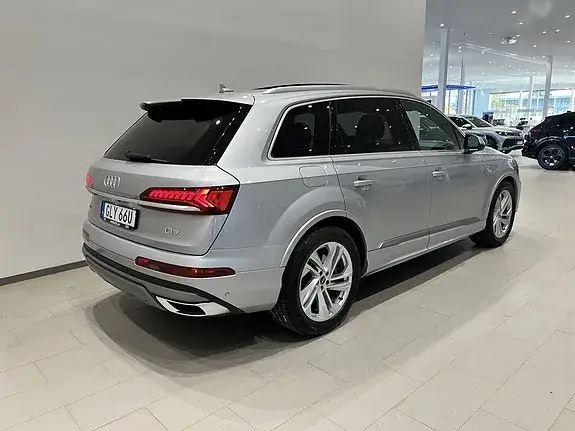 Audi Q7 2021 photo 4
