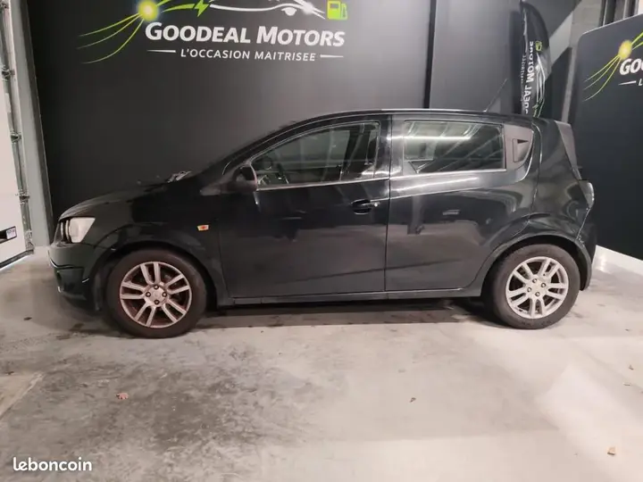 Chevrolet Aveo 2012 photo 3