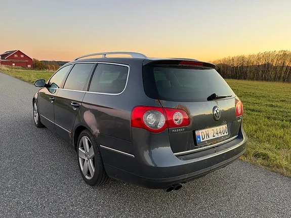 Volkswagen Passat 2010 photo 3