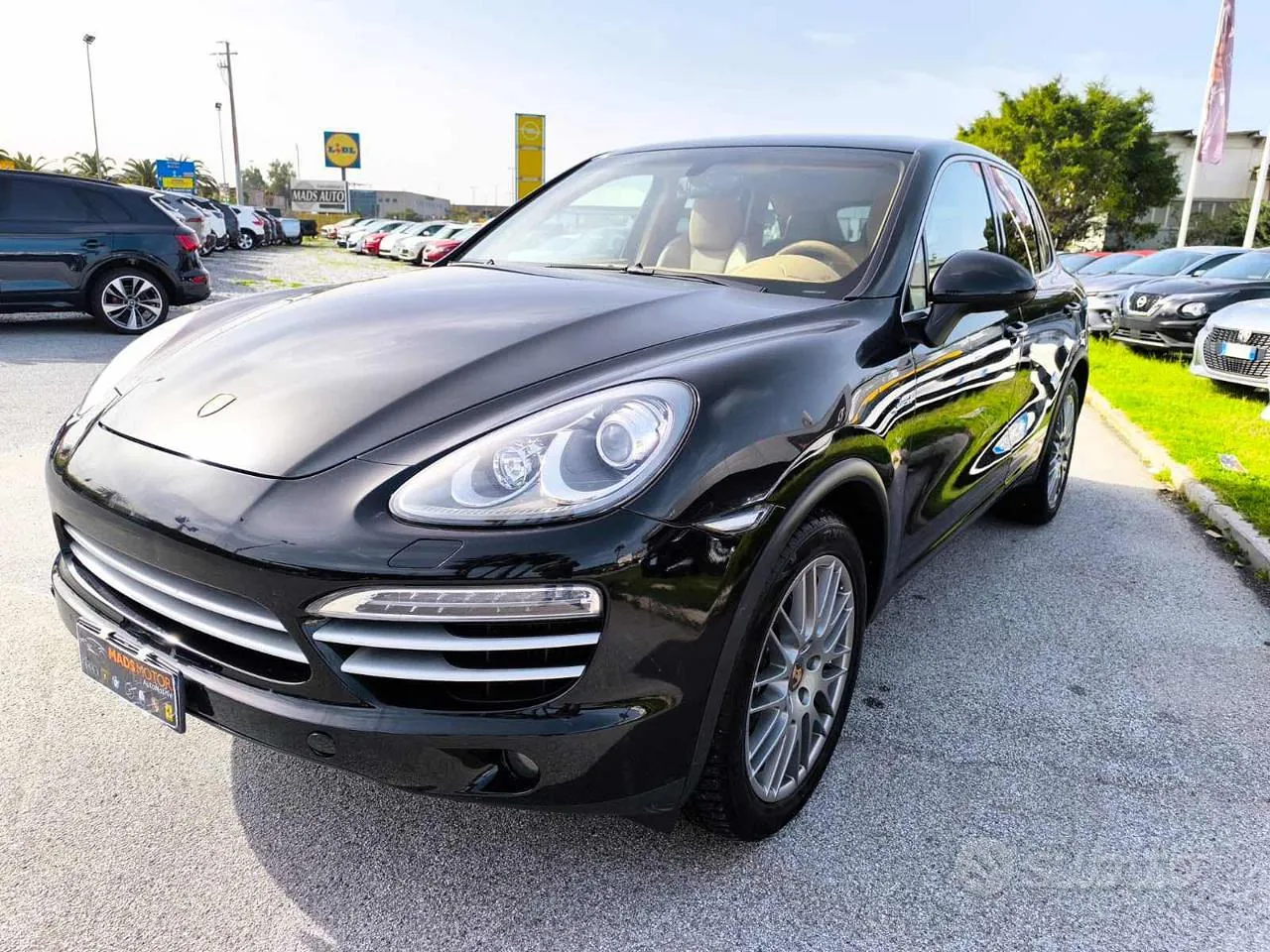 Porsche Cayenne 2014 photo 2