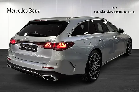 Mercedes-Benz E300 De 2026 photo 4