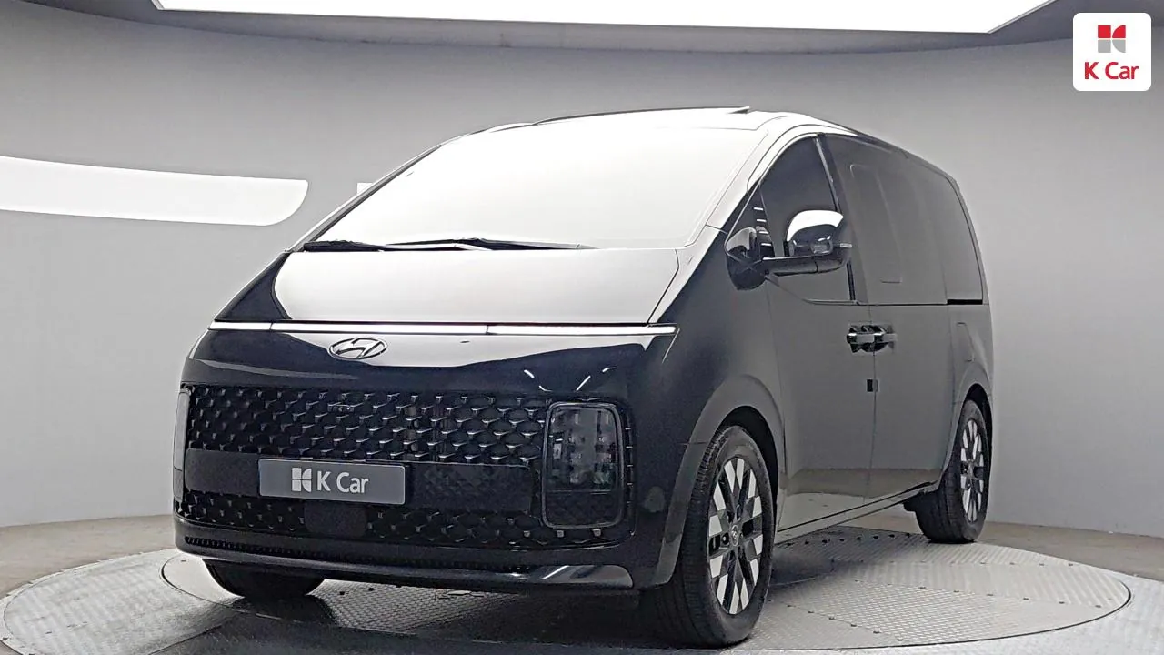 Hyundai Staria
