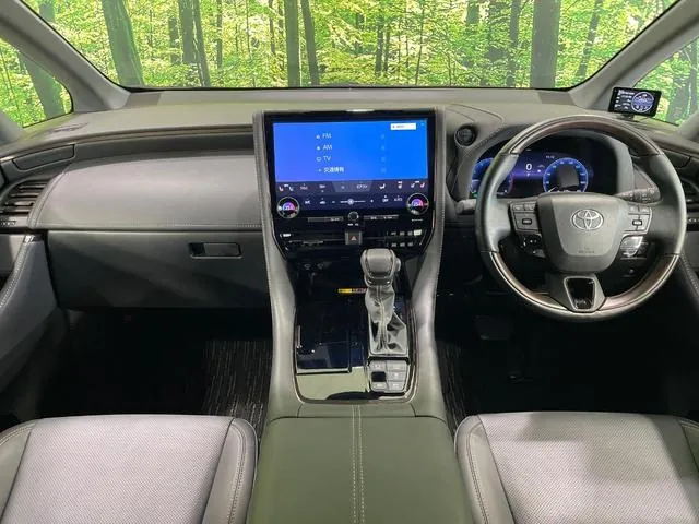 Toyota Alphard 2024 photo 2