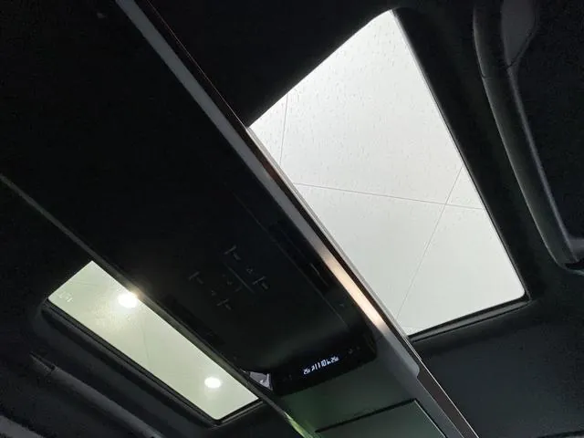 Toyota Alphard 2024 photo 3