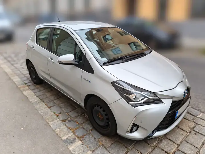 Toyota Yaris 2019 photo 2