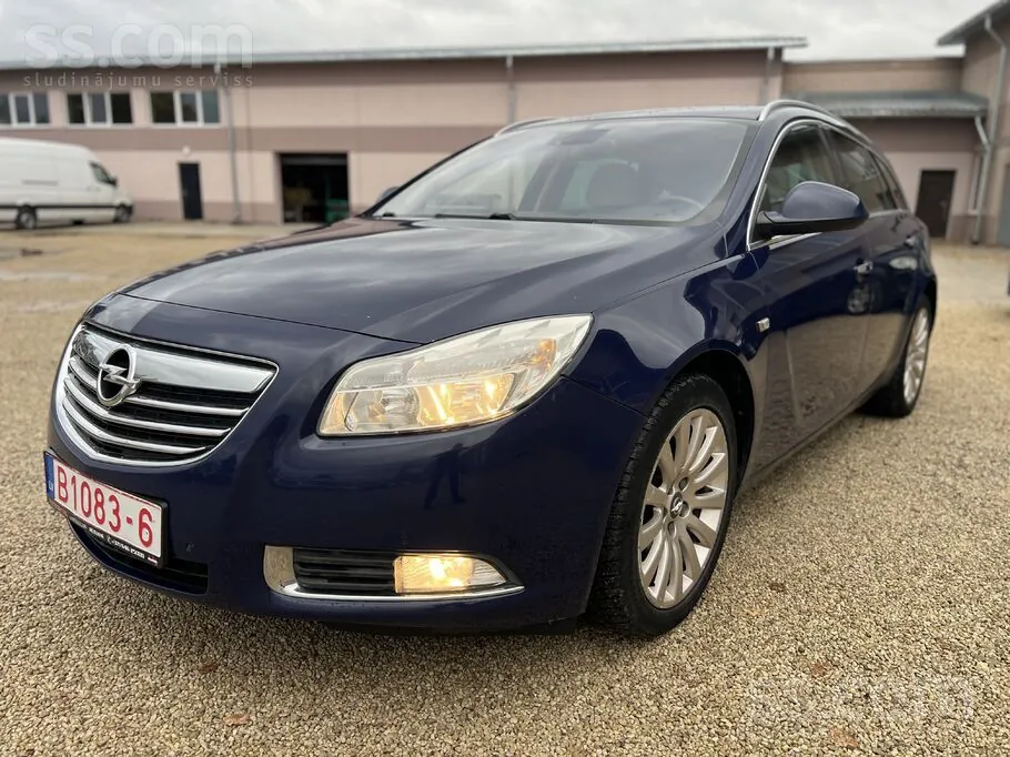 Opel Insignia 2010 photo 2