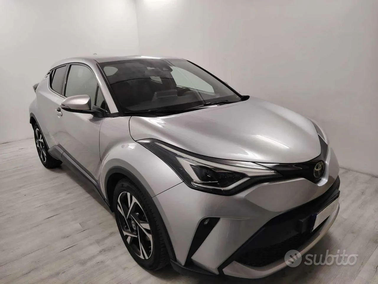 Toyota C-Hr 2022 photo 2