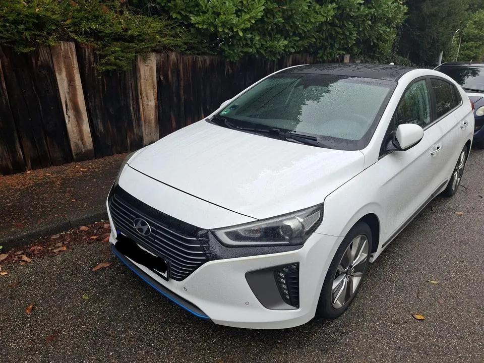 Hyundai Ioniq