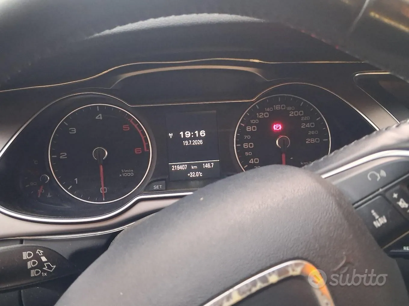 Audi A4 2013 photo 4