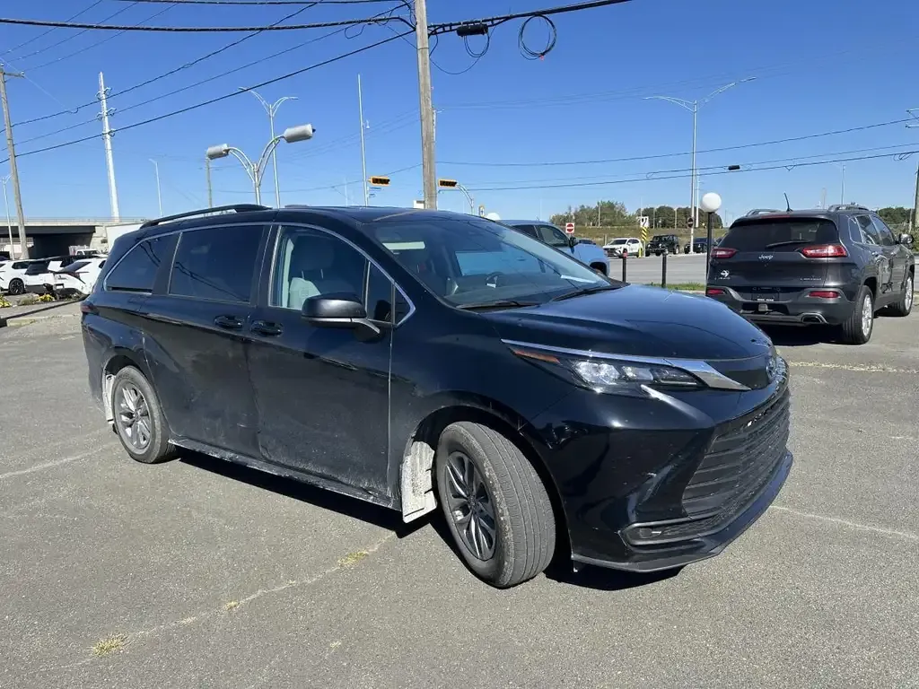 Toyota Sienna 2024 photo 2