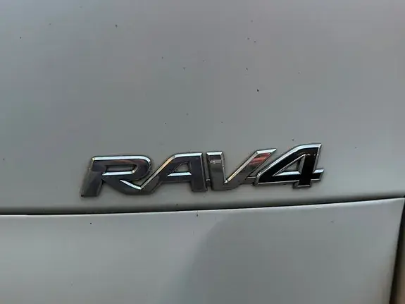Toyota Rav4 2011 photo 3