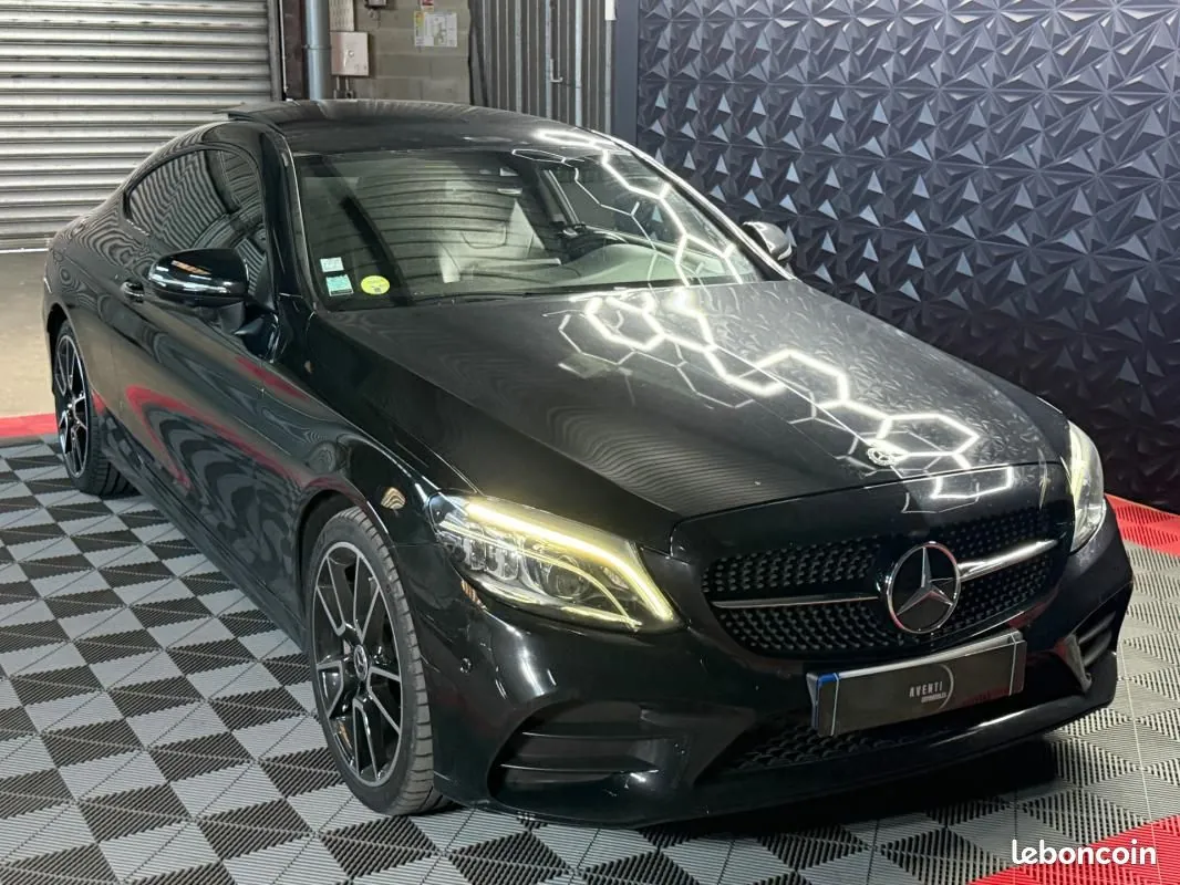 Mercedes-Benz C-Class 2020 photo 3