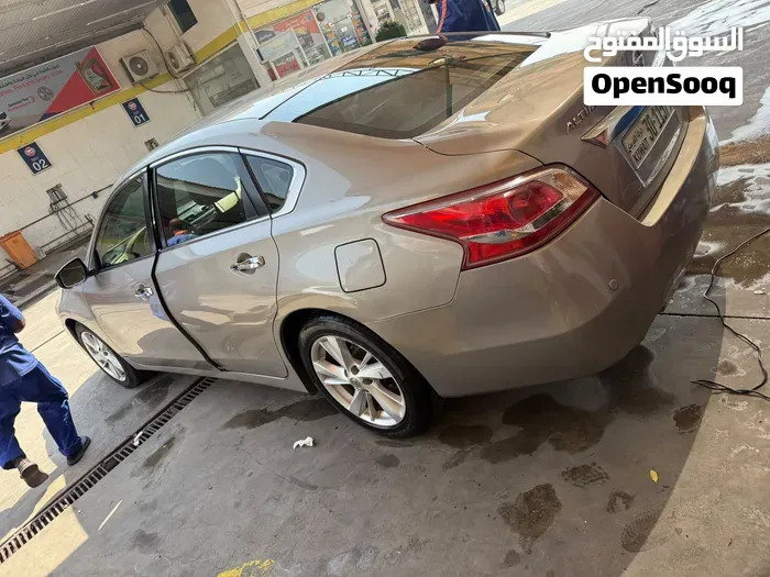 Nissan Altima 2013 photo 4