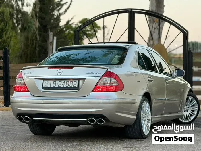 Mercedes-Benz E-Class 2005 photo 2