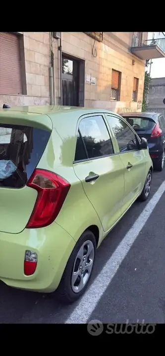 Kia Picanto 2012 photo 3