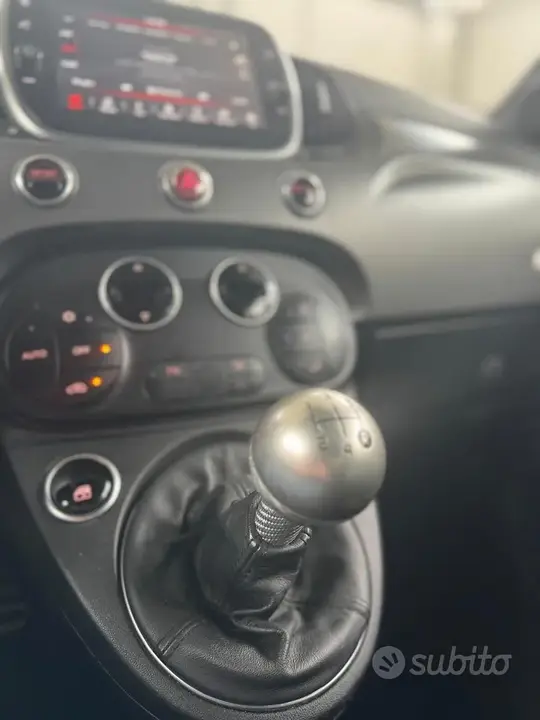 Abarth 595 2017 photo 2