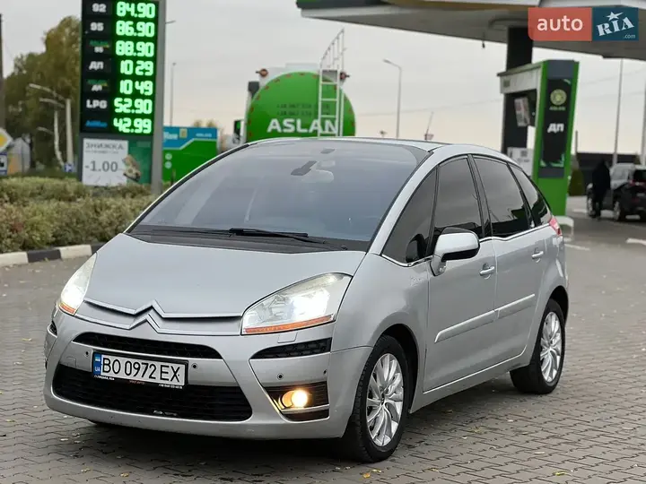 Citroen C4 Picasso 2008 photo 3