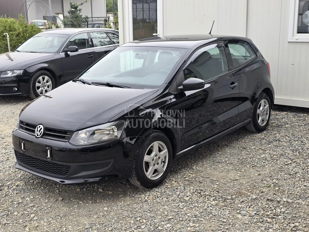 Volkswagen Polo 2010 photo 3