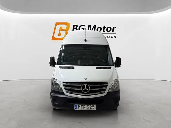 Mercedes-Benz Sprinter 319 2015 photo 2