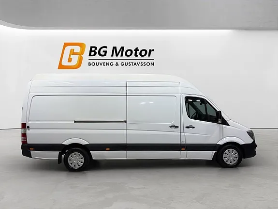 Mercedes-Benz Sprinter 319 2015 photo 3