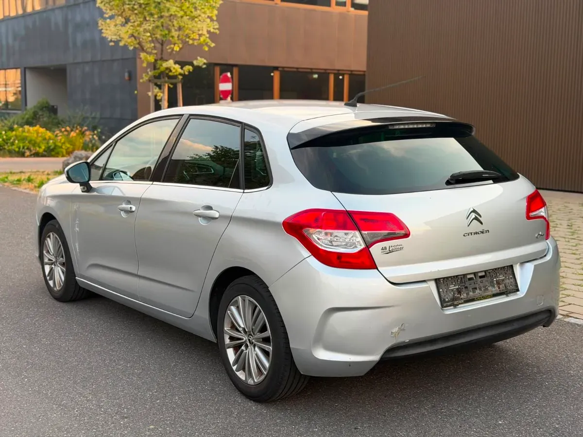 Citroen C4 2011 photo 3