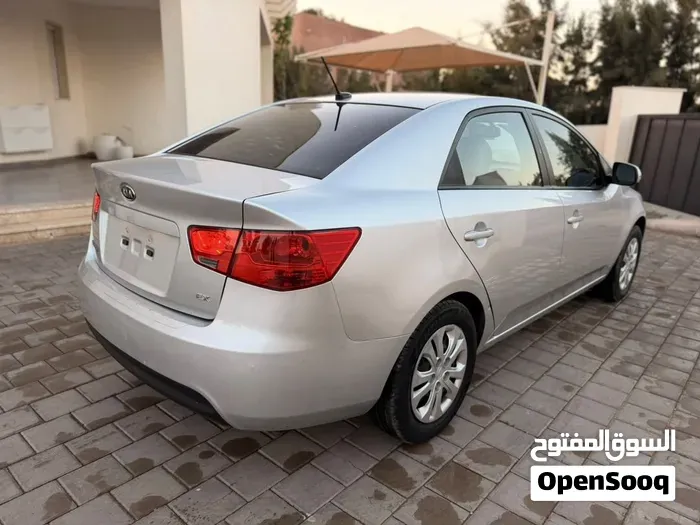 Kia Forte 2012 photo 3