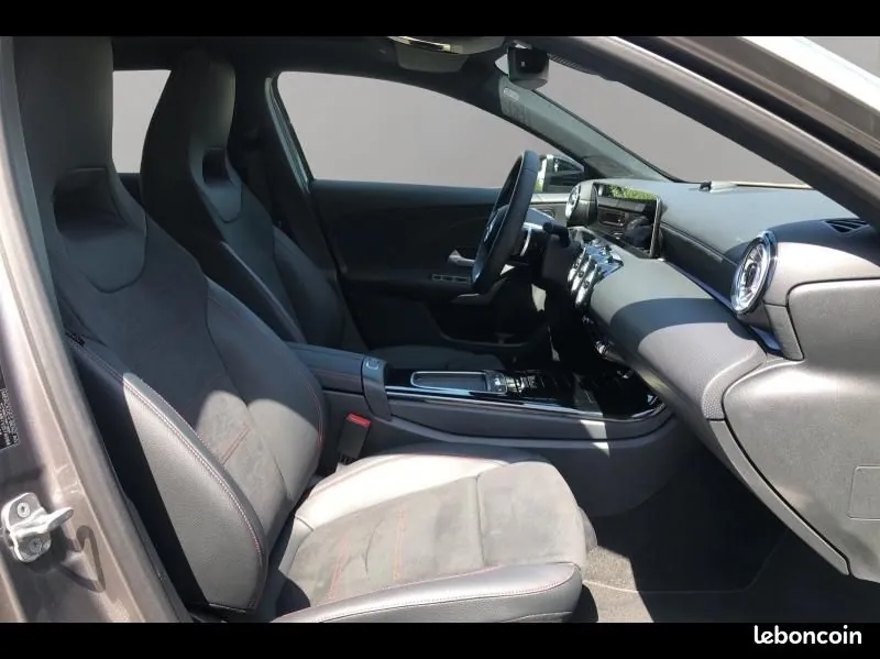 Mercedes-Benz A-Class 2026 photo 3