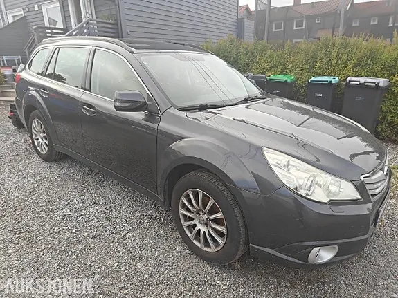 Subaru Outback 2010 photo 3