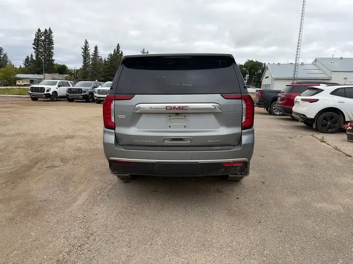 GMC Yukon Xl 2023 photo 4