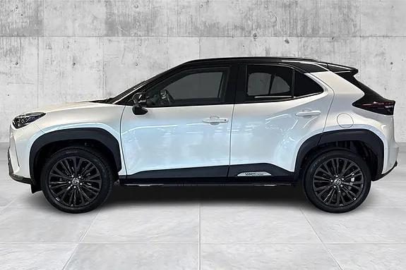 Toyota Yaris Cross 2023 photo 2