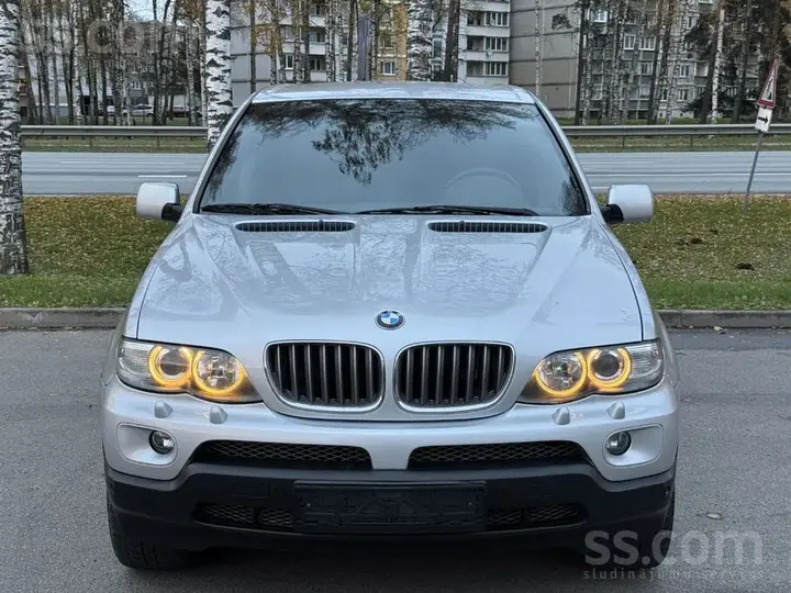 BMW X5 2004 photo 2