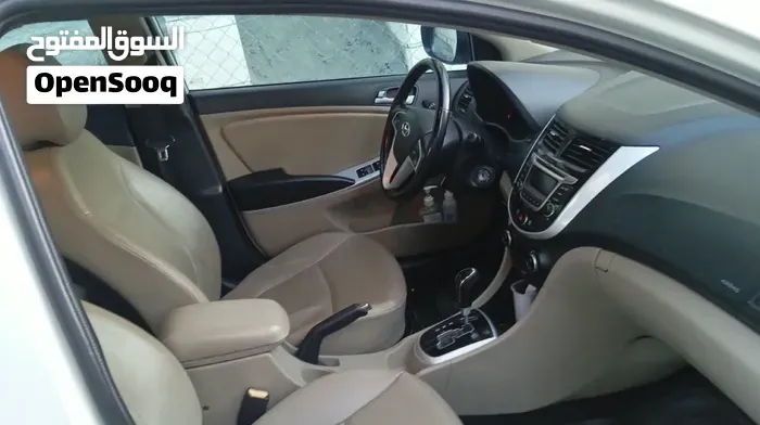 Hyundai Accent 2015 photo 4