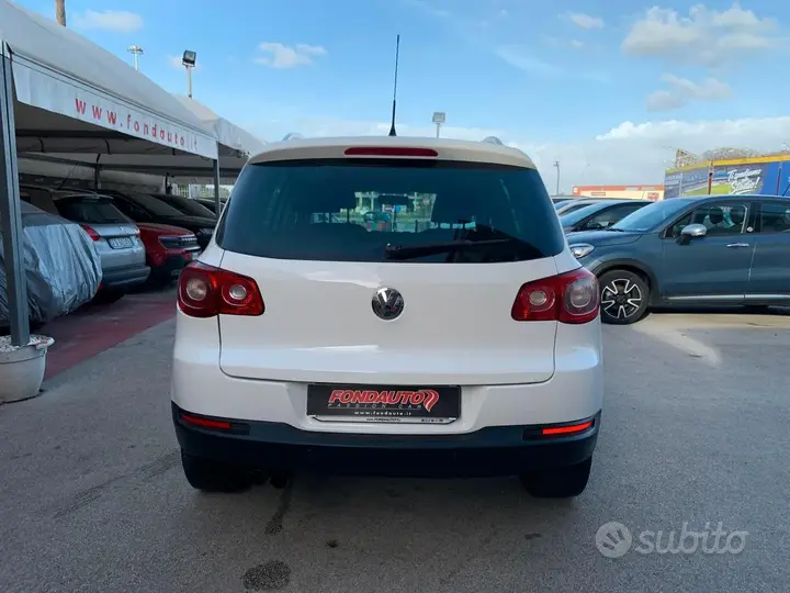 Volkswagen Tiguan 2009 photo 3