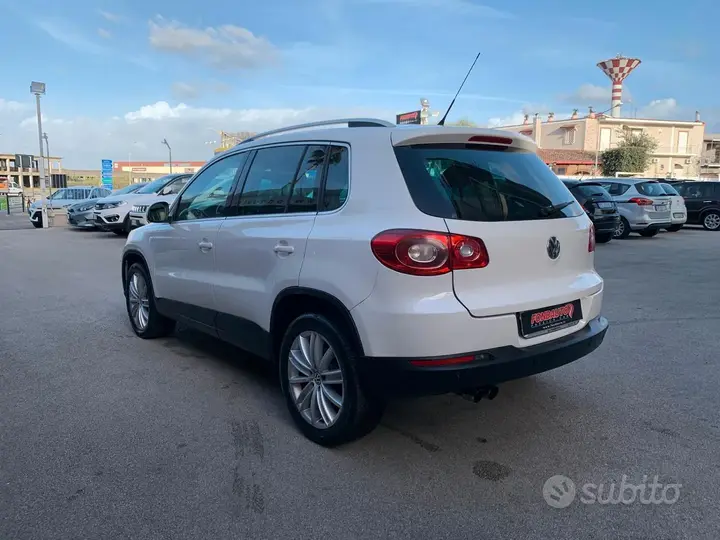 Volkswagen Tiguan 2009 photo 2
