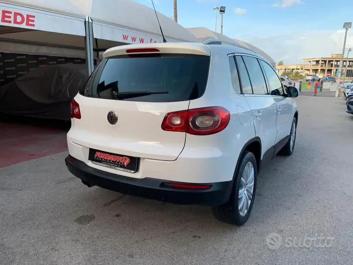 Volkswagen Tiguan 2009 photo 4