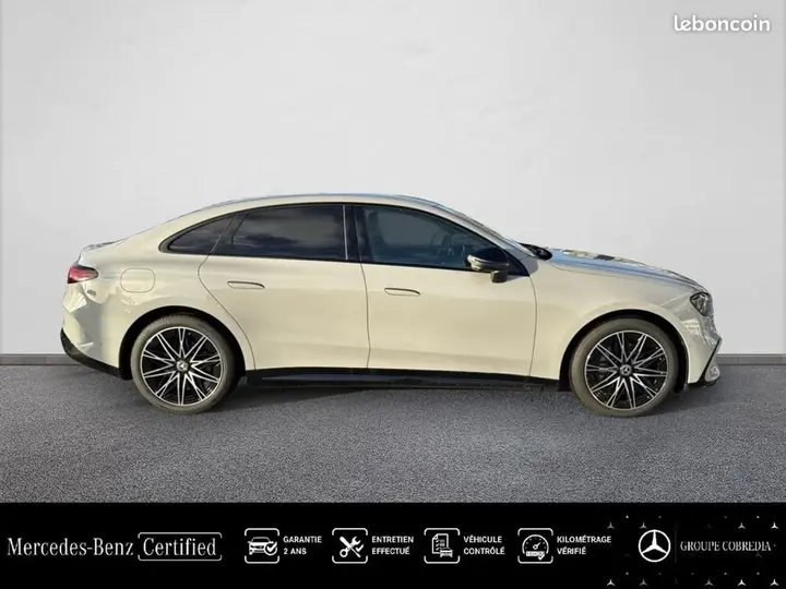 Mercedes-Benz C-Class 2026 photo 4