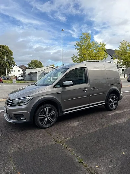 Volkswagen Caddy Alltrack 2018 photo 2