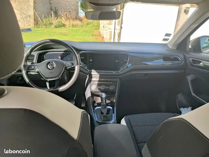 Volkswagen T-Roc 2018 photo 3