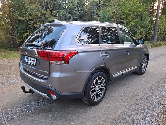 Mitsubishi Outlander 2018 photo 4