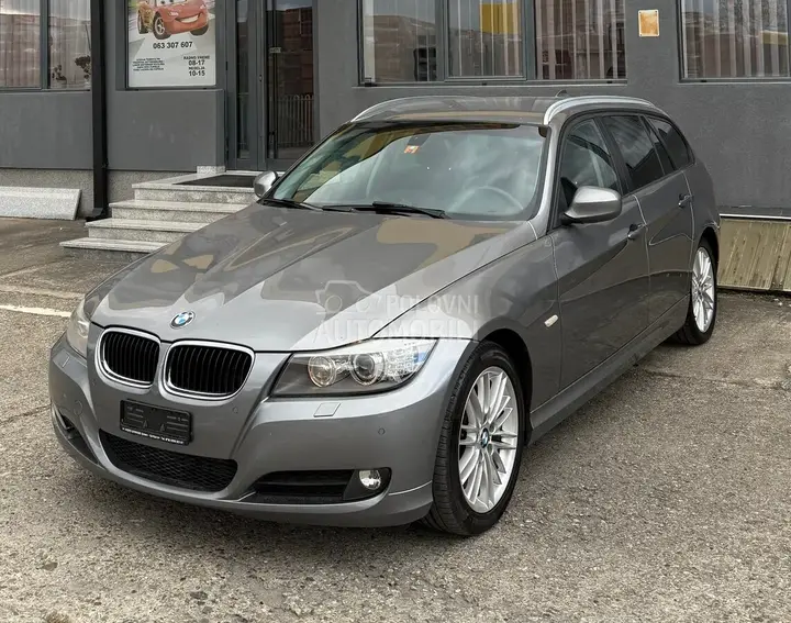 BMW 318 2011 photo 3