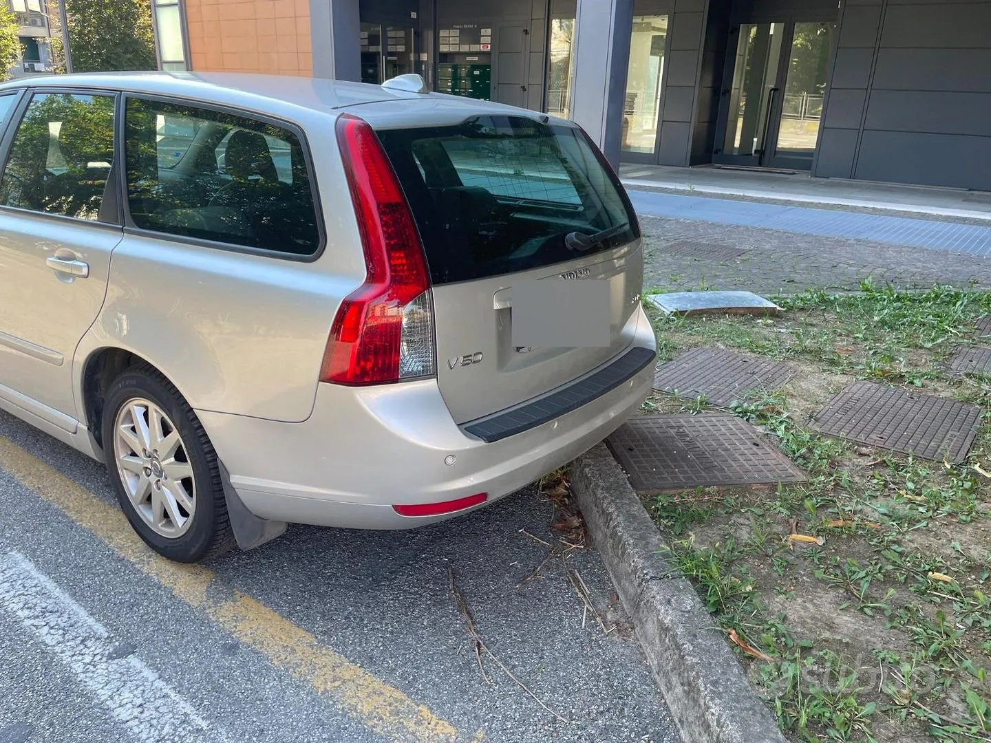 Volvo V50
