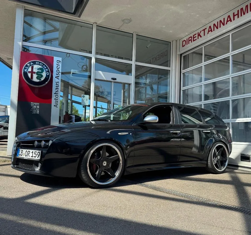Alfa Romeo 159
