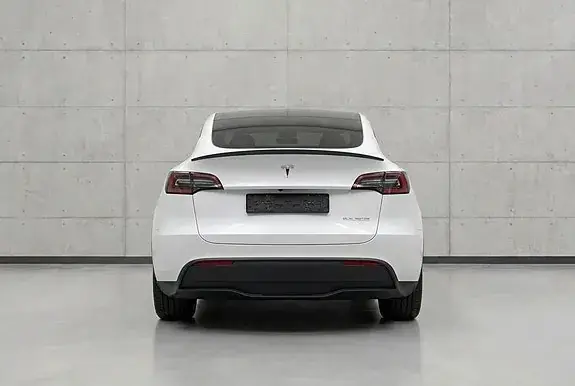 Tesla Model Y 2024 photo 4