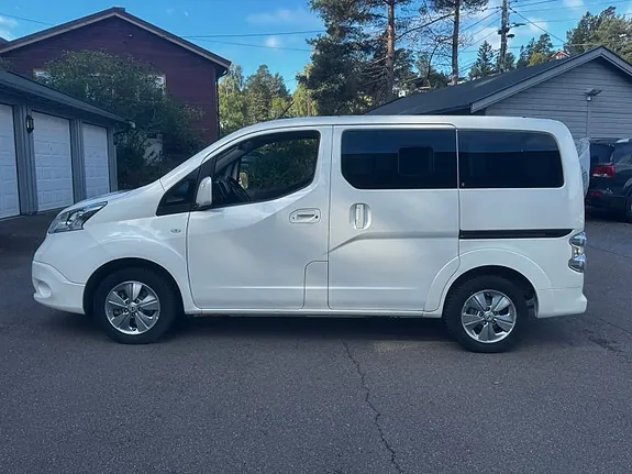 Nissan E-Nv200 2015 photo 3