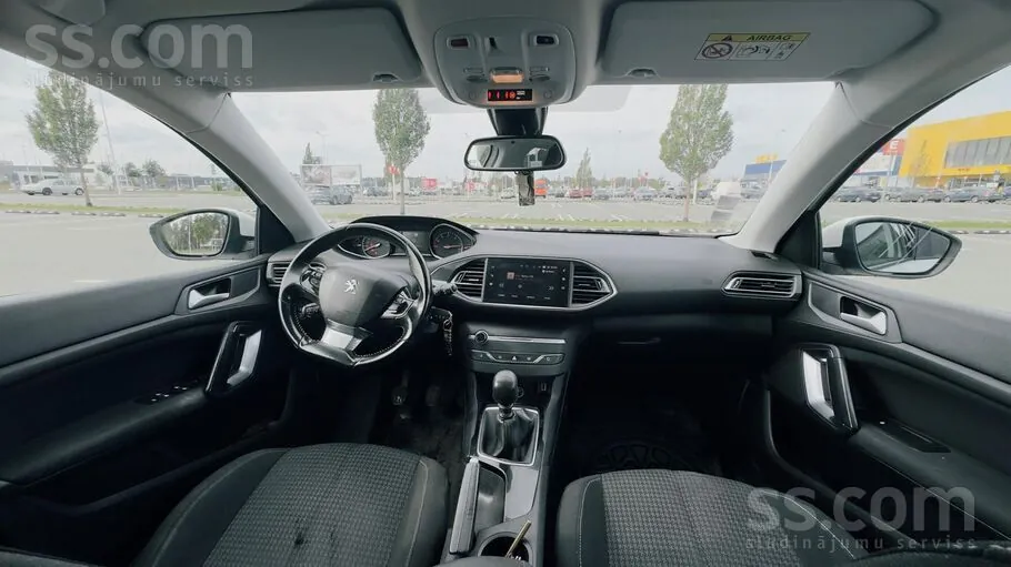 Peugeot 308 2019 photo 5