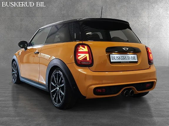 Mini Cooper S 2015 photo 2
