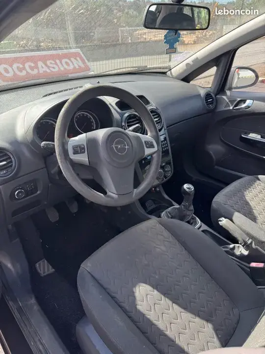 Opel Corsa 2013 photo 3