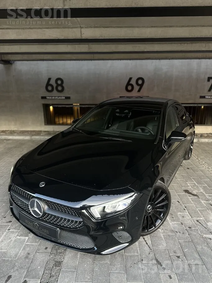 Mercedes-Benz A180 2019 photo 2