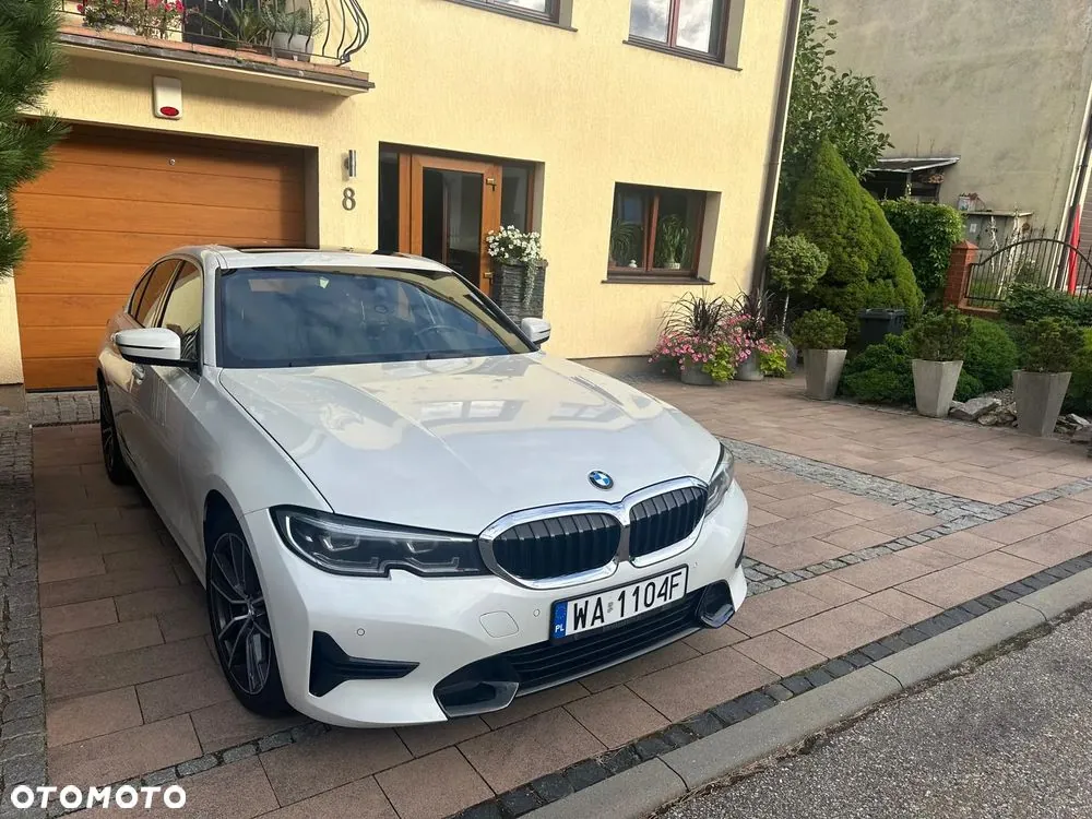 BMW Seria 3 2020 photo 2