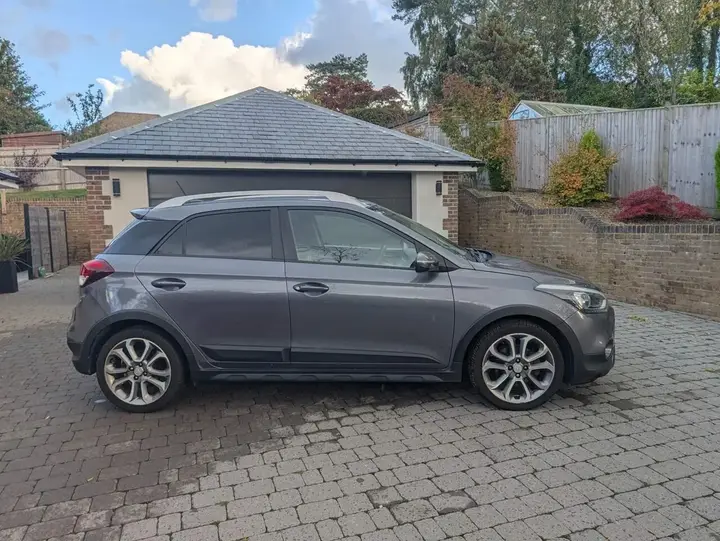 Hyundai I20 2017 photo 2